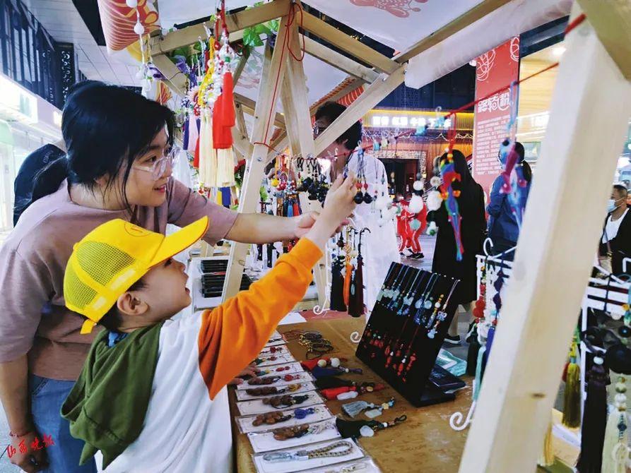 精選時(shí)尚好物，引領(lǐng)潮流精選圖文推薦