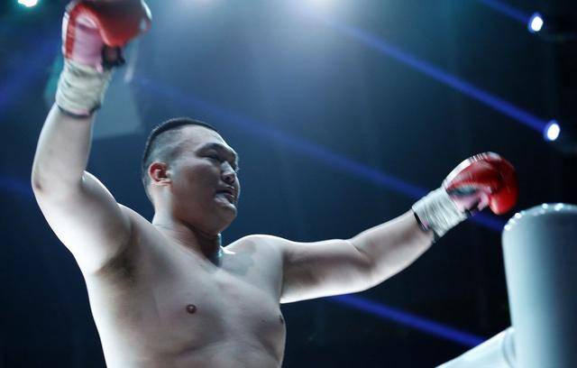 張君龍最新身高體重信息一覽，獲取指南與最新數(shù)據(jù)揭秘