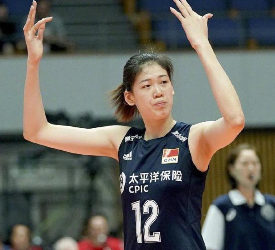 女排今晚比賽視頻直播，友情與陪伴的感人篇章