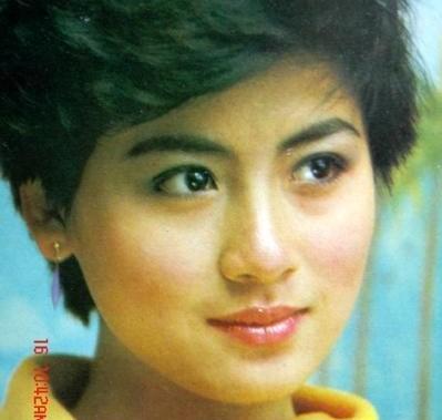 演員夏菁，舞臺(tái)外的日常與溫情