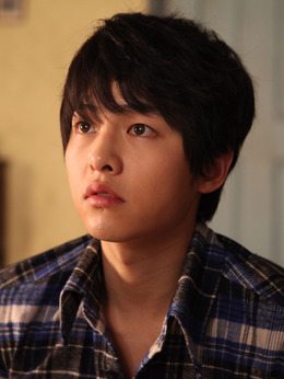 狼少年演員的成長(zhǎng)故事，友情、愛與溫馨的旅程