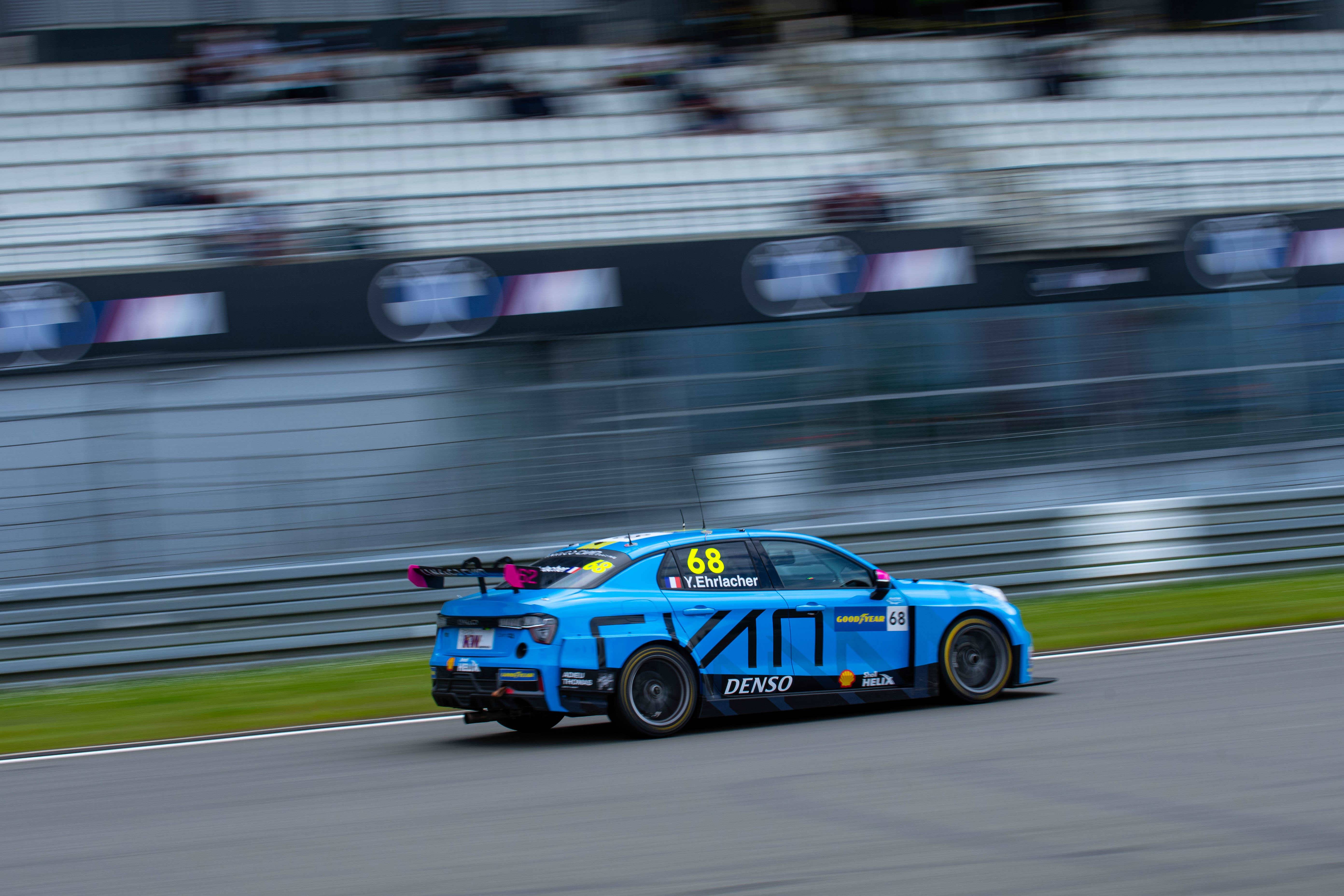 最新塞車時光，自然美景的探索之旅