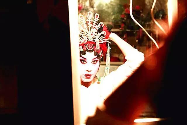 手機(jī)壁紙流行趨勢與個人立場探討，新鮮出爐的壁紙審美